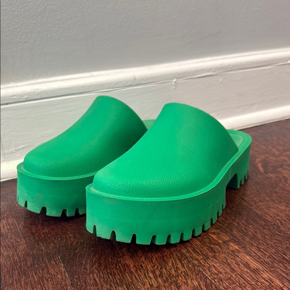 Green Jeffrey Campbell Platform Clogs